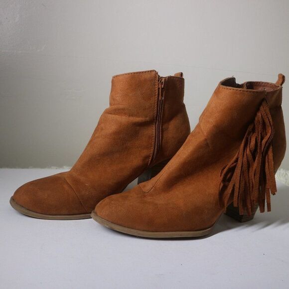 Qupid Fringe Ankle Booties - Picture 5 of 8